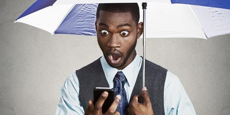 Điều gì trên thế giới đã gây ra một máy bơm 700.000% trong Ampleforth?