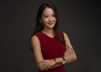 Đồng sáng lập kín tiếng của Binance